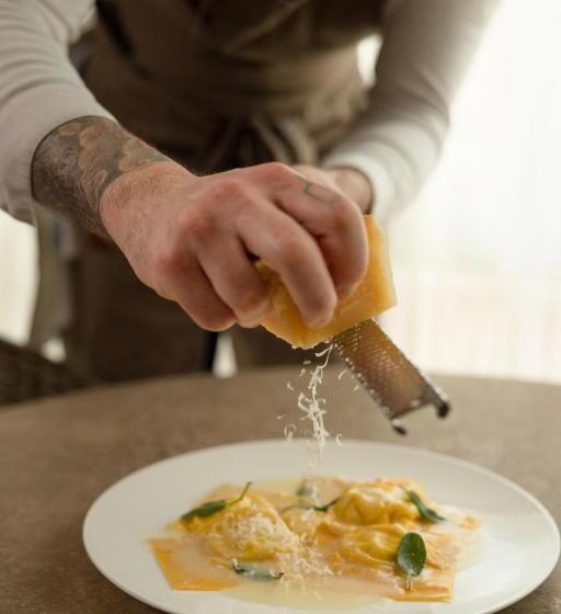 בית מלון כפרי Nordelaia