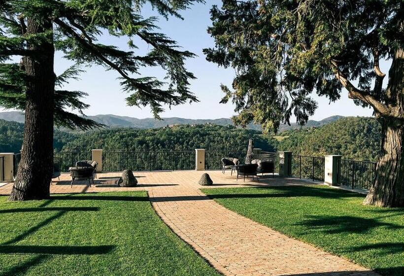 בית מלון כפרי Nordelaia