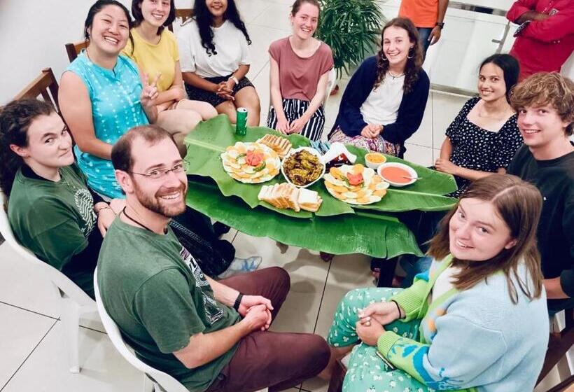 هتل Oceana Hills Residency