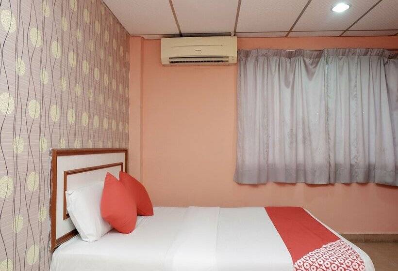 فندق Oyo 90167  Tiara