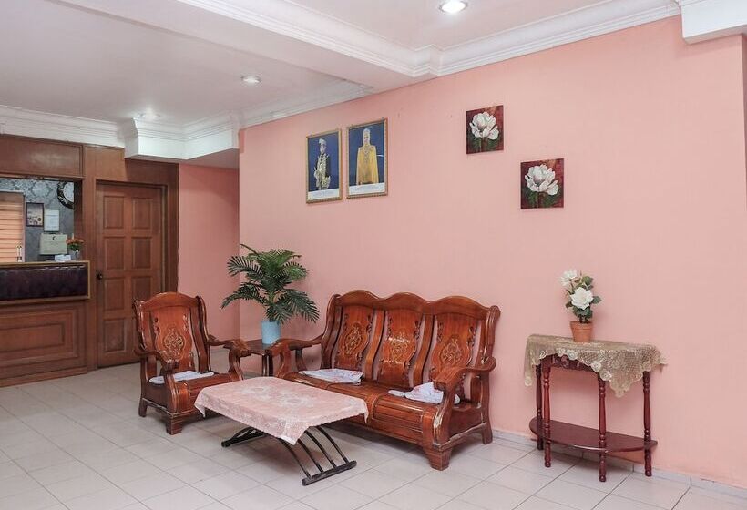 בית מלון כפרי Oyo 90167  Tiara