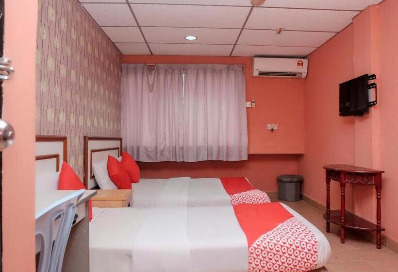 فندق Oyo 90167  Tiara