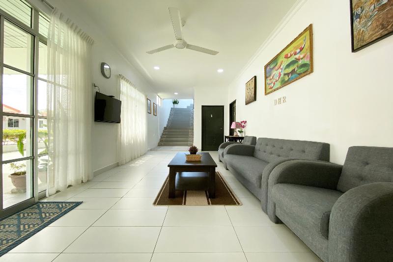 فندق Oyo 90230 Dh Residence