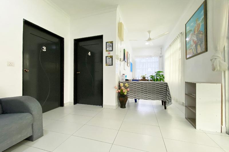 فندق Oyo 90230 Dh Residence