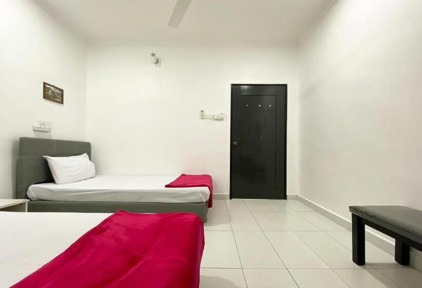 فندق Oyo 90230 Dh Residence