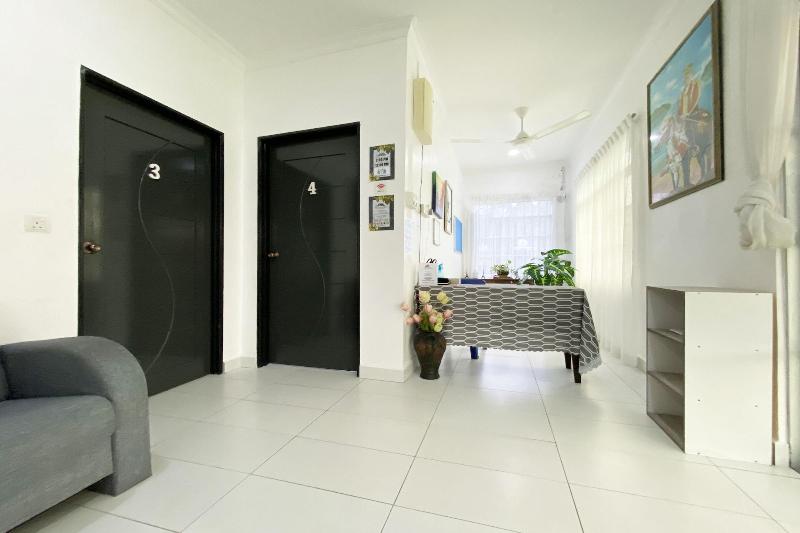 فندق Oyo 90230 Dh Residence