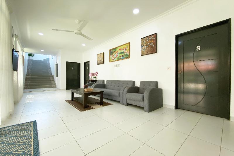 فندق Oyo 90230 Dh Residence