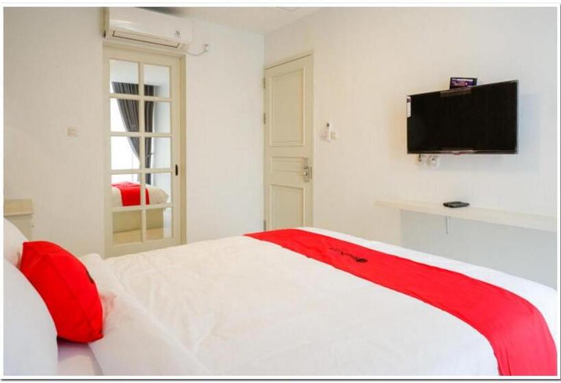 酒店 Reddoorz Plus @ Madukoro Raya Semarang