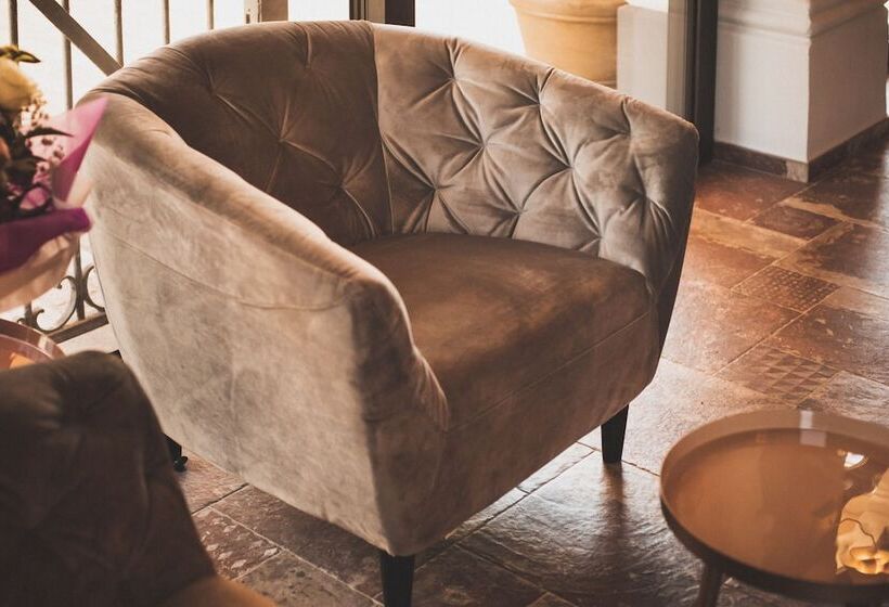 ホテル Relais Almaranto