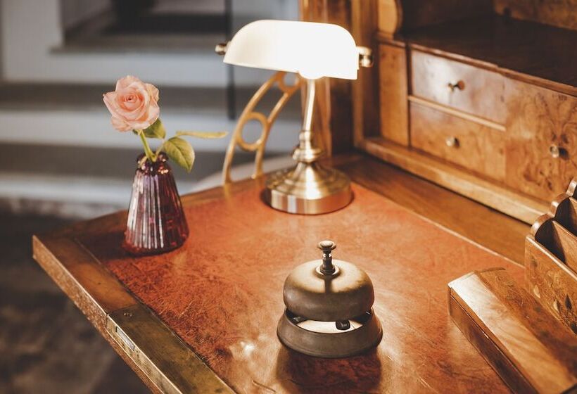 ホテル Relais Almaranto