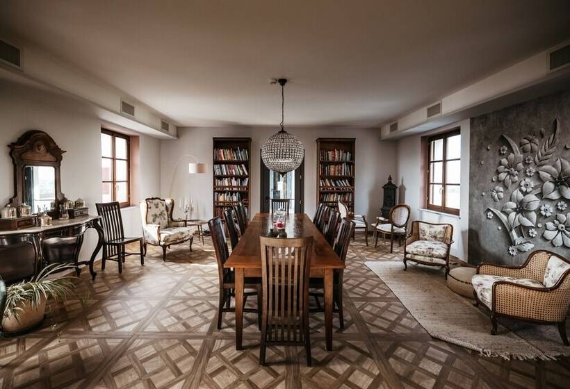 ホテル Relais Almaranto