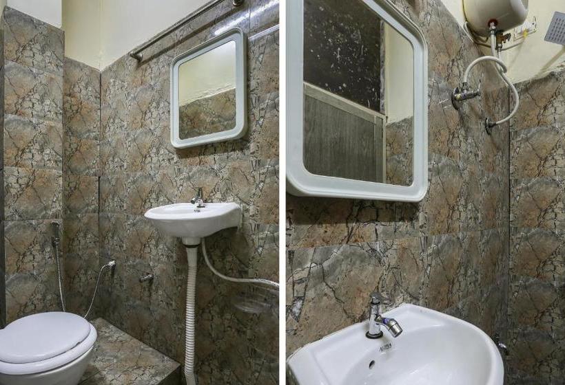 호텔 Spot On 62444 Hanny And Guest House