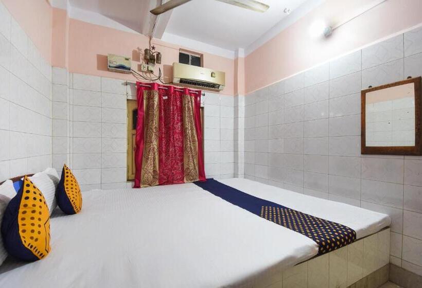 ホテル Spot On 64822 Tirtha Niwas