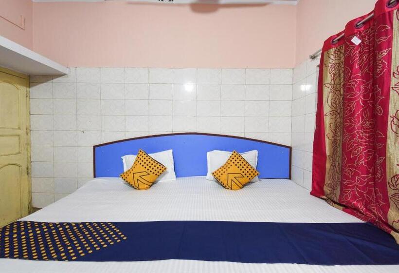 ホテル Spot On 64822 Tirtha Niwas