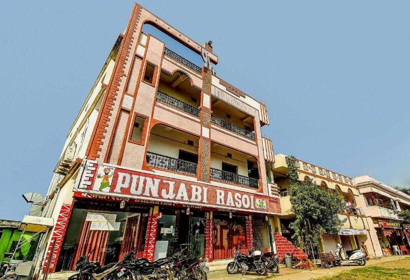 בית מלון כפרי Spot On 76369 Grand