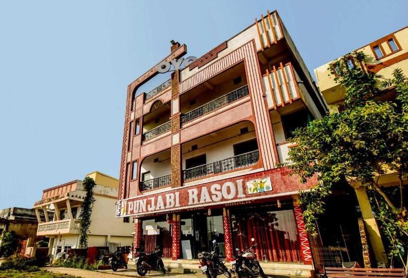 בית מלון כפרי Spot On 76369 Grand