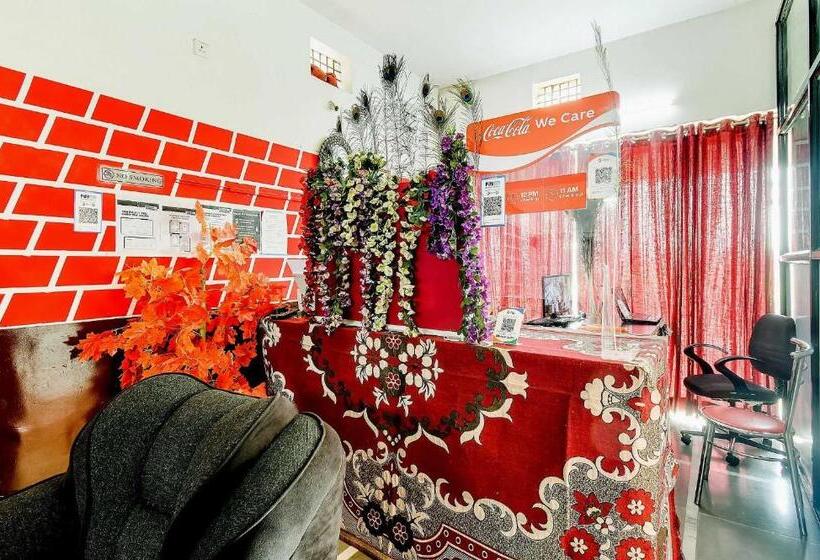 בית מלון כפרי Spot On 76369 Grand