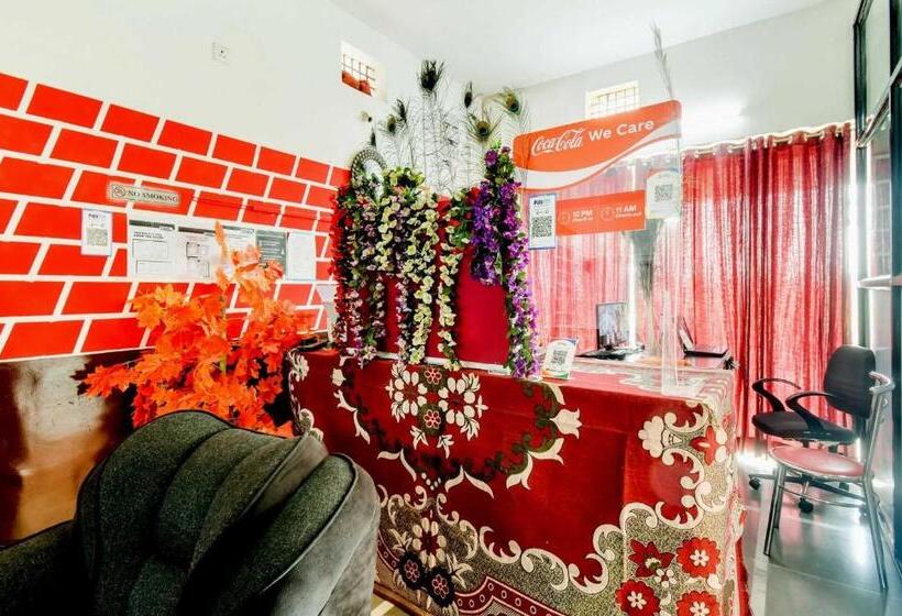 בית מלון כפרי Spot On 76369 Grand