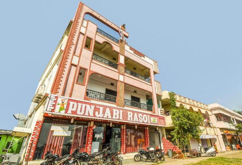 בית מלון כפרי Spot On 76369 Grand