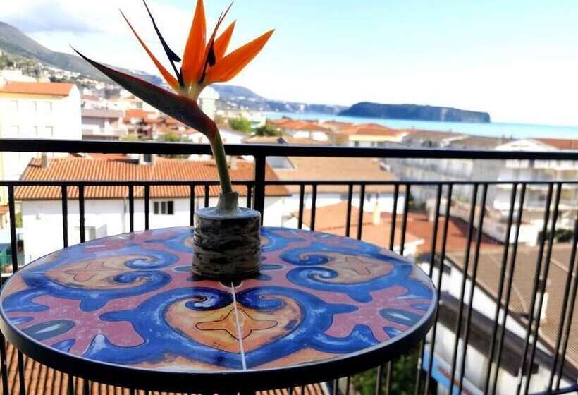 هتل Tea Praia A Mare