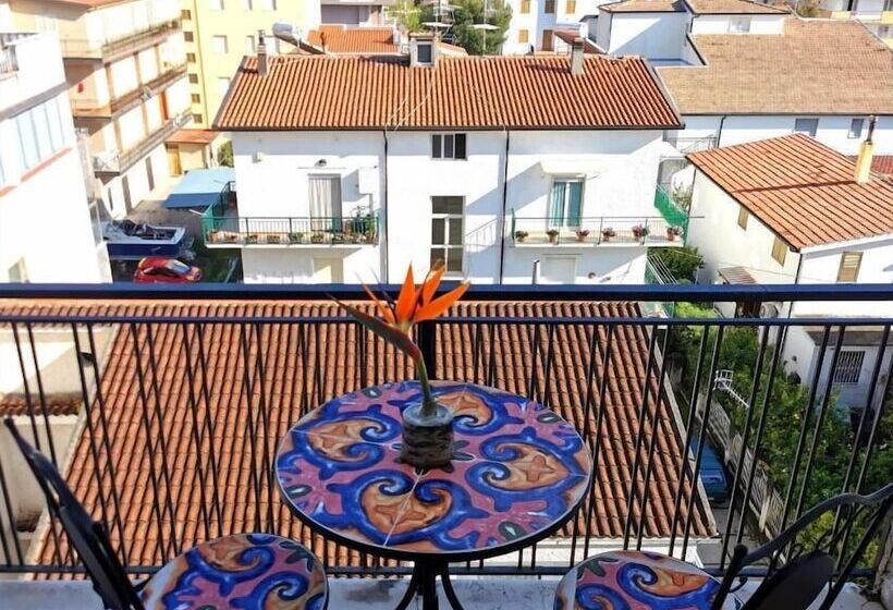 هتل Tea Praia A Mare