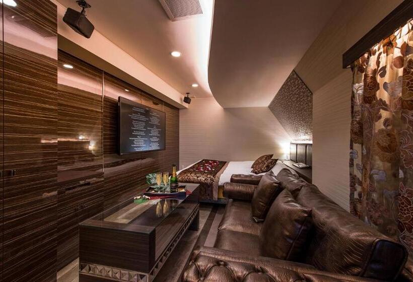 בית מלון כפרי Water Gate Sagamihara