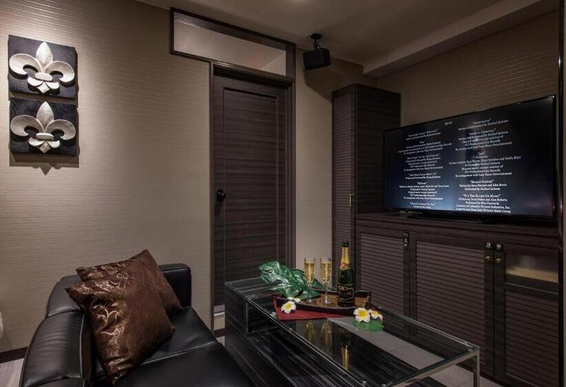 בית מלון כפרי Water Gate Sagamihara