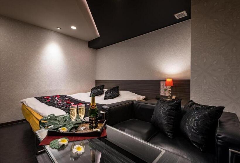 בית מלון כפרי Water Gate Sagamihara