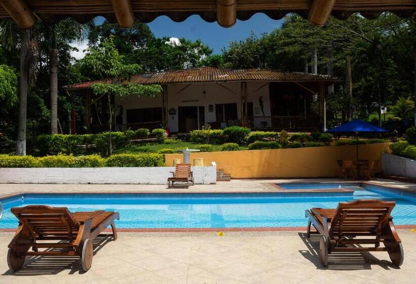 Ikara Hotel Campestre Villeta