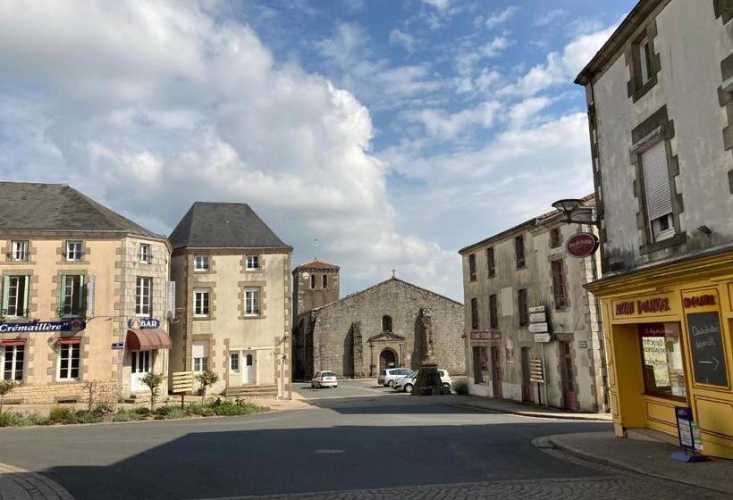 بنسيون Au Coeur Vendéen