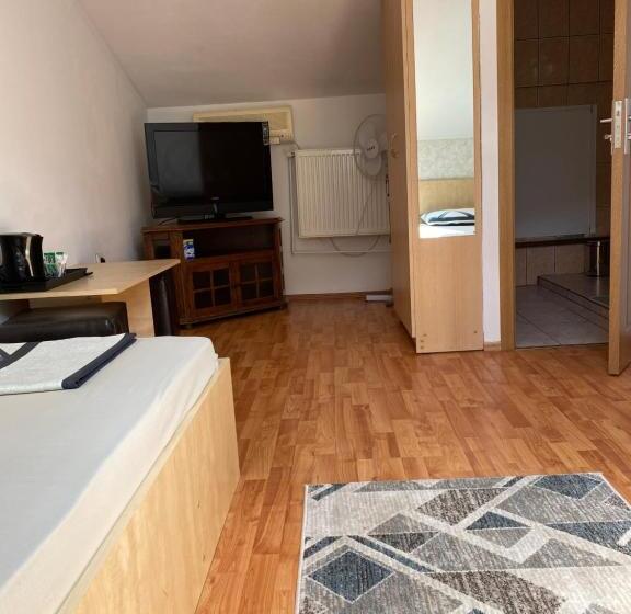 膳宿费 Casa Adriana