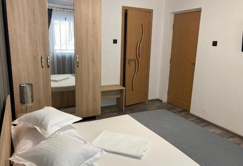 膳宿费 Casa Adriana