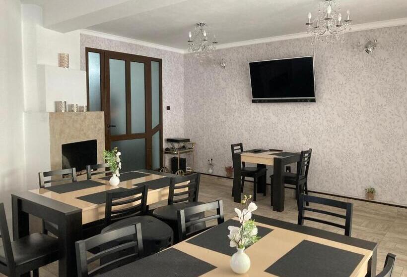 膳宿费 Casa Adriana