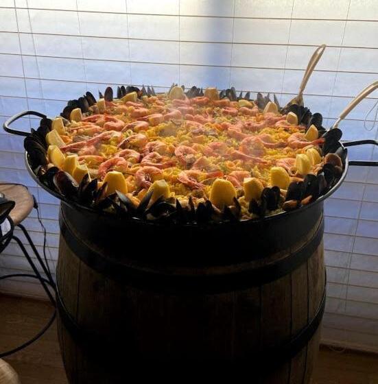 膳宿费 Okiya Guest House & Tapas Bar