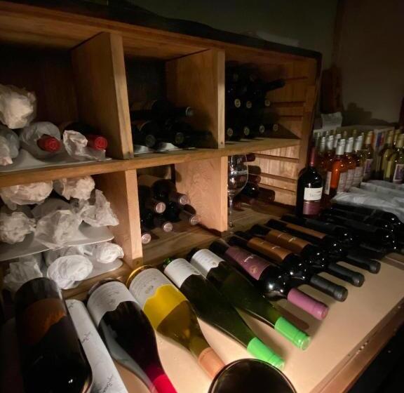 膳宿费 Okiya Guest House & Tapas Bar