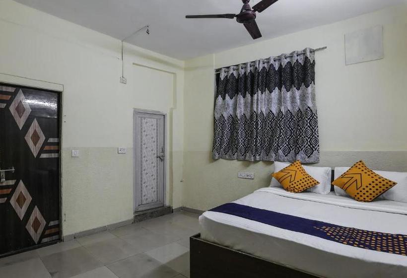 호텔 Spot On 62444 Hanny And Guest House