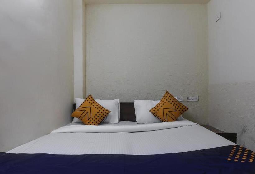 호텔 Spot On 62444 Hanny And Guest House