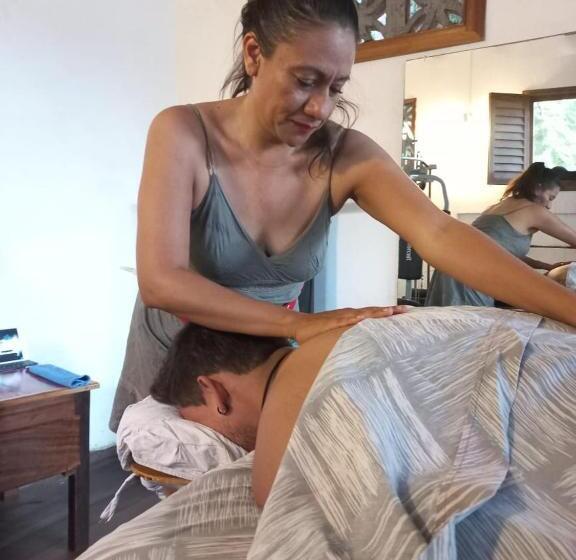 تختخواب و صبحانه Casa Biulú