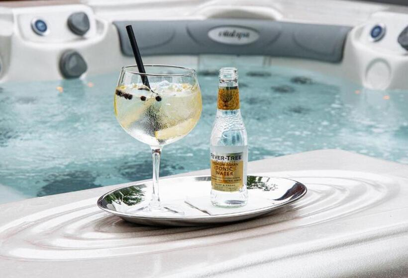 فندق Czinege & étterem