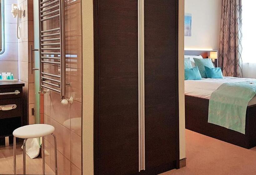 فندق Czinege & étterem