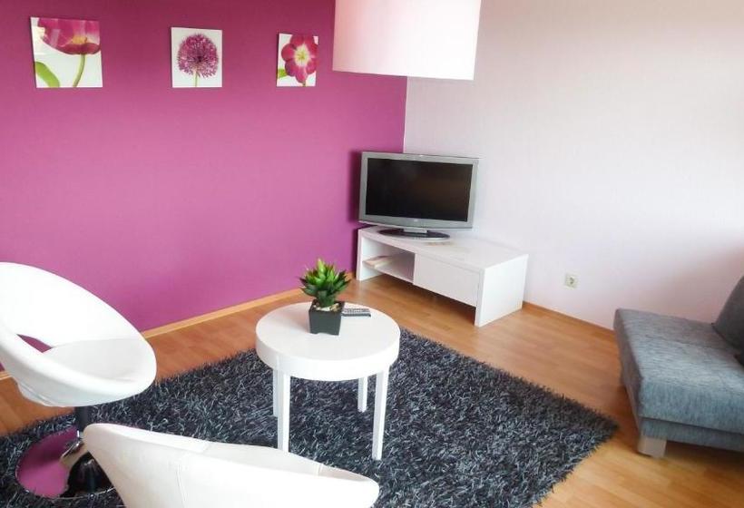 Отель Gasthof Adler Güttingen