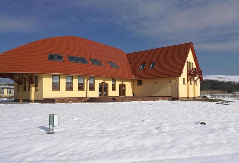 فندق صغير Miklós Fogadó és étterem
