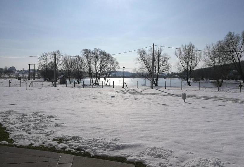 Общежитие Miklós Fogadó és étterem