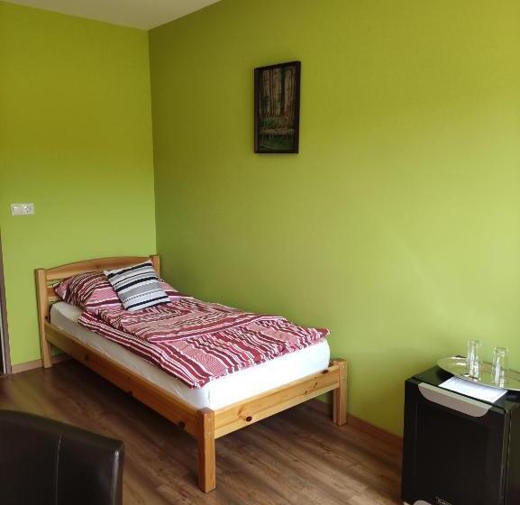 Общежитие Miklós Fogadó és étterem