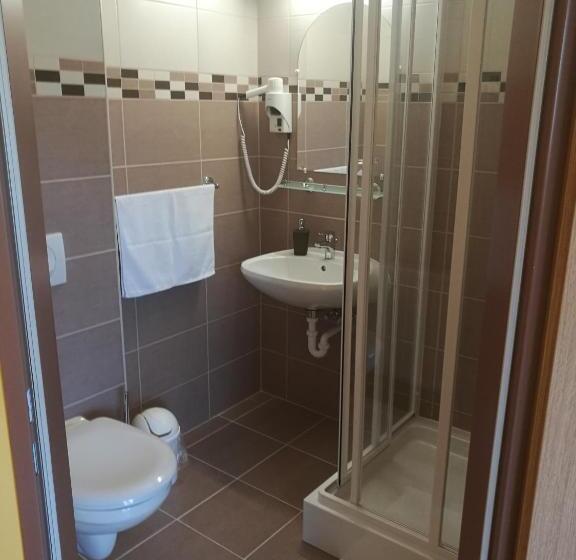 Общежитие Miklós Fogadó és étterem