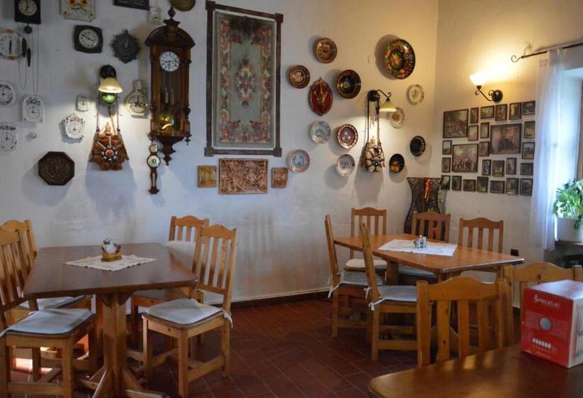 住宿加早餐 Régi Csárda és Panzió