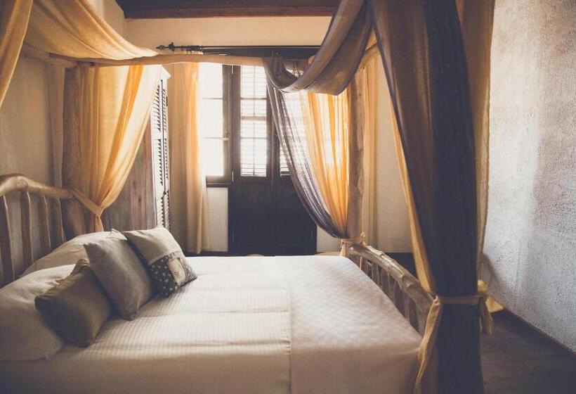 مبيت وإفطار The Iskemleci Guest House