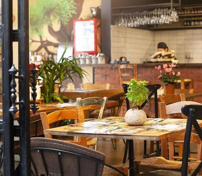 مبيت وإفطار The Iskemleci Guest House