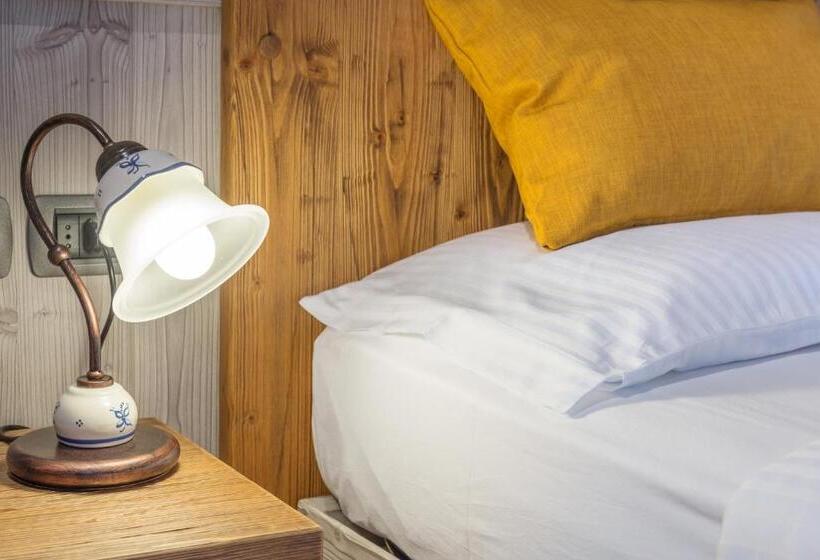 فندق Agritur Casa Fabri