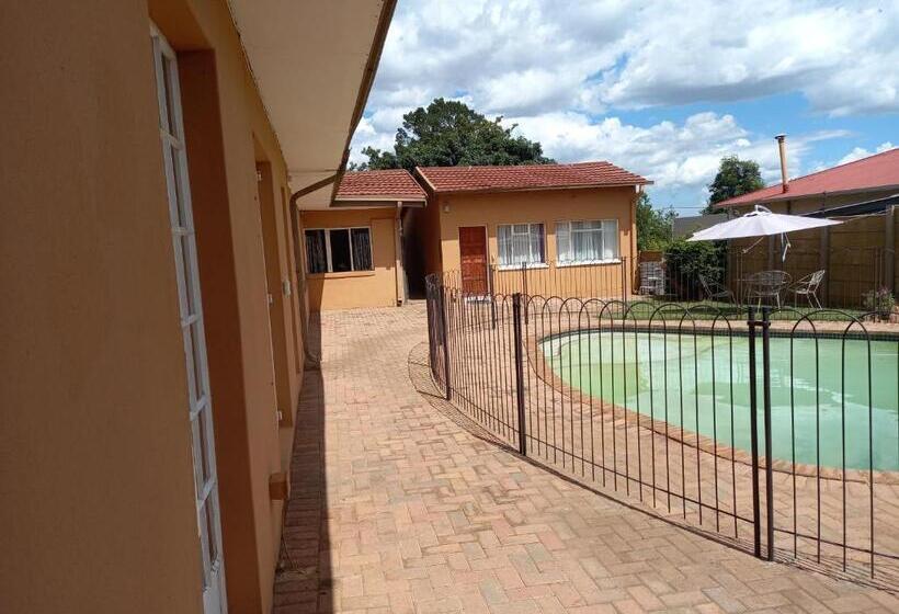 فندق Amberlight Self Catering Accommodation